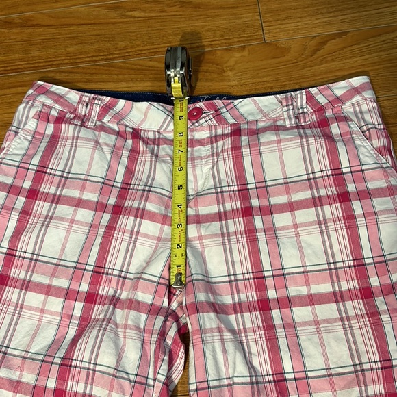 O’Neill Plaid Shorts - Picture 5 of 7